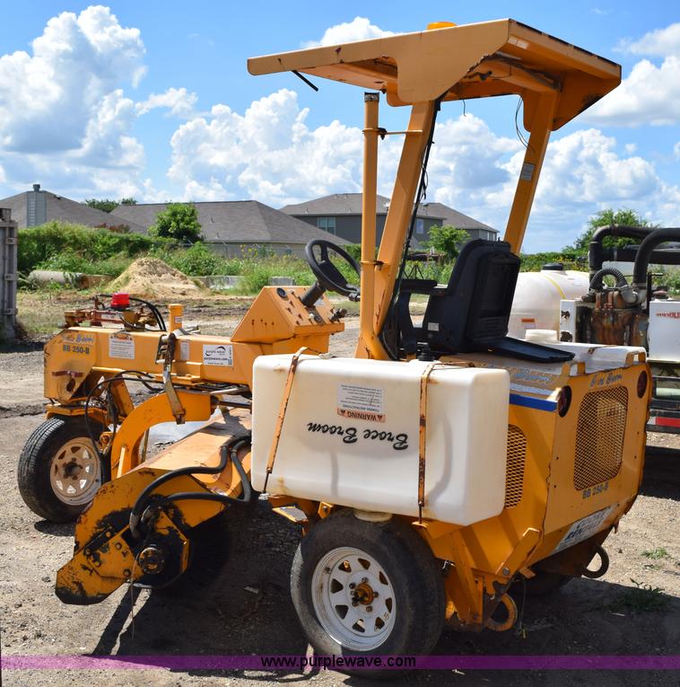 image for item K6061 Broce Broom BB250R sweeper