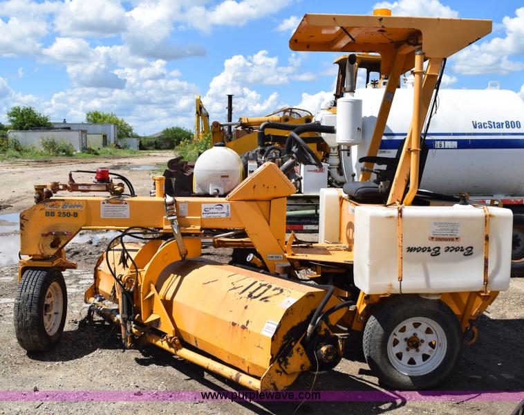 image for item K6061 Broce Broom BB250R sweeper