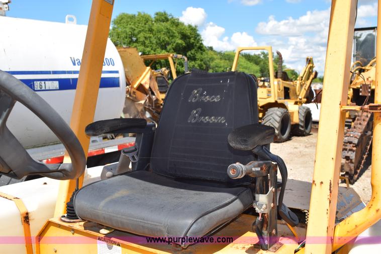 image for item K6061 Broce Broom BB250R sweeper