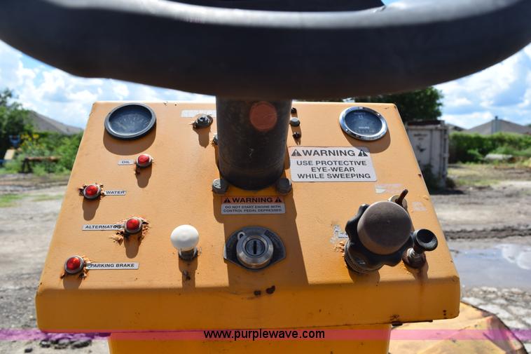 image for item K6061 Broce Broom BB250R sweeper