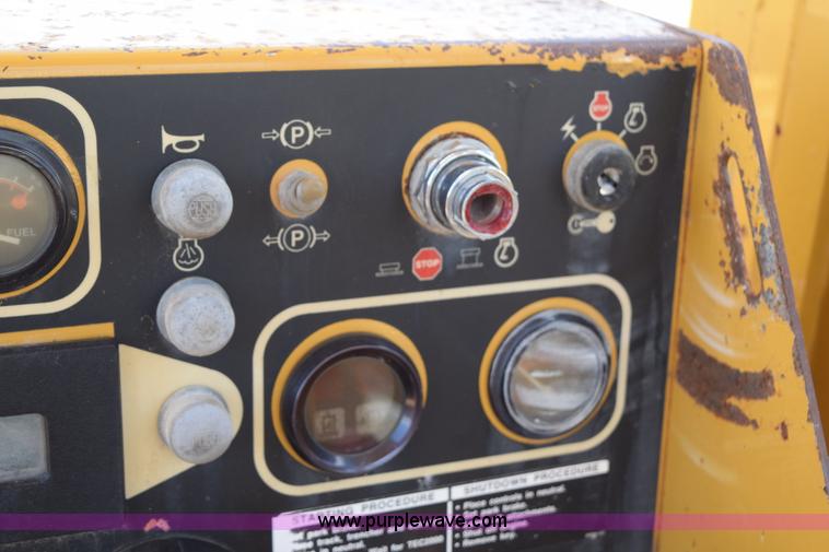 image for item K6062 2002 Vermeer T655 Commander II trencher