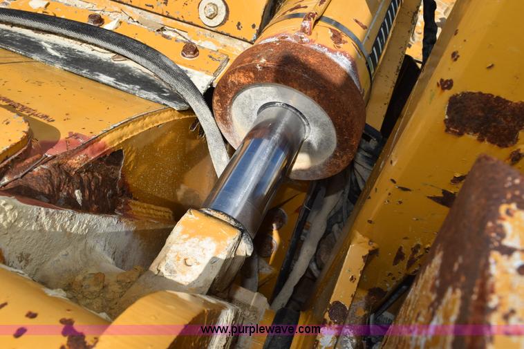 image for item K6062 2002 Vermeer T655 Commander II trencher