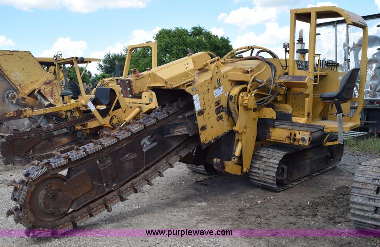 image for item K6063 1999 Vermeer T455 trencher