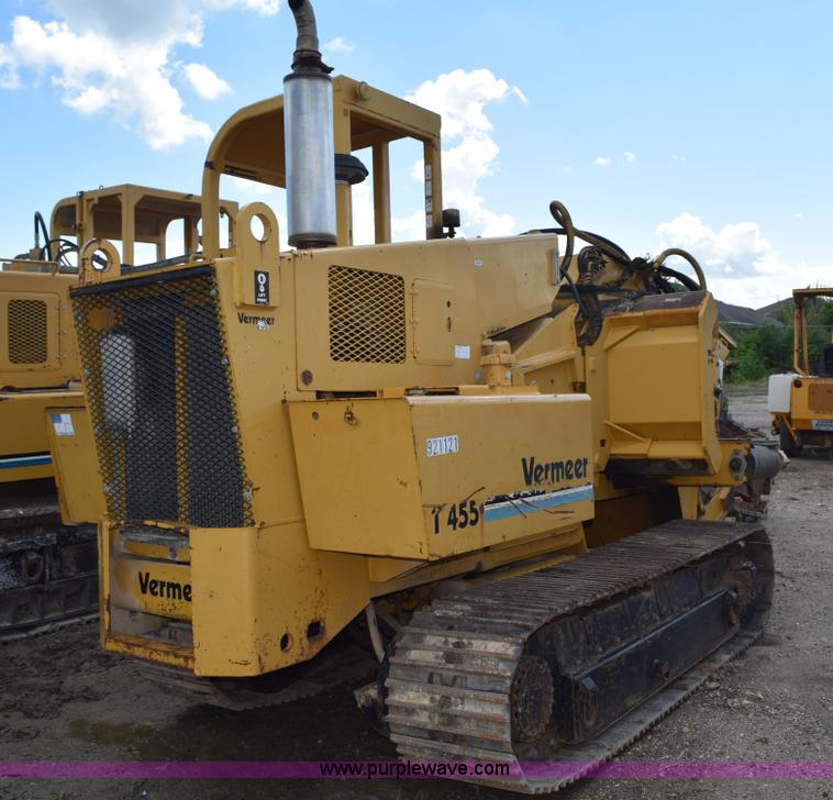 image for item K6063 1999 Vermeer T455 trencher
