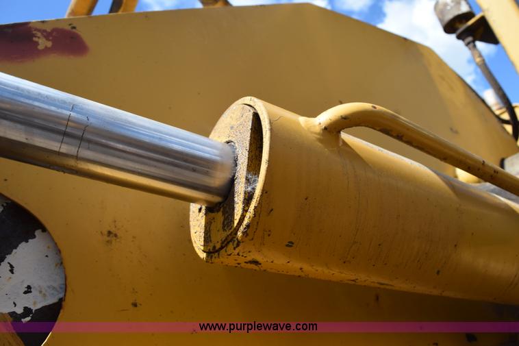 image for item K6063 1999 Vermeer T455 trencher