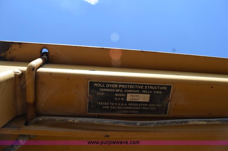 image for item K6065 1993 Vermeer V8050 rock saw