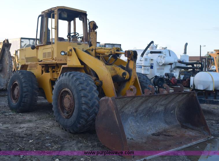 image for item K6066 1985 Caterpillar 936 wheel loader