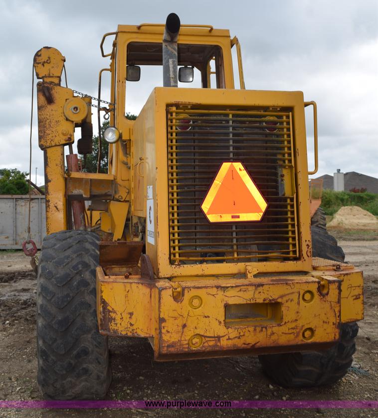 image for item K6066 1985 Caterpillar 936 wheel loader