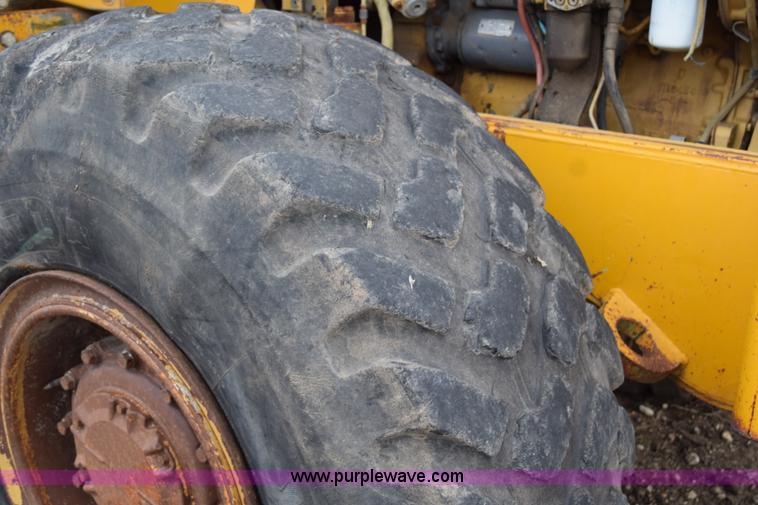image for item K6066 1985 Caterpillar 936 wheel loader