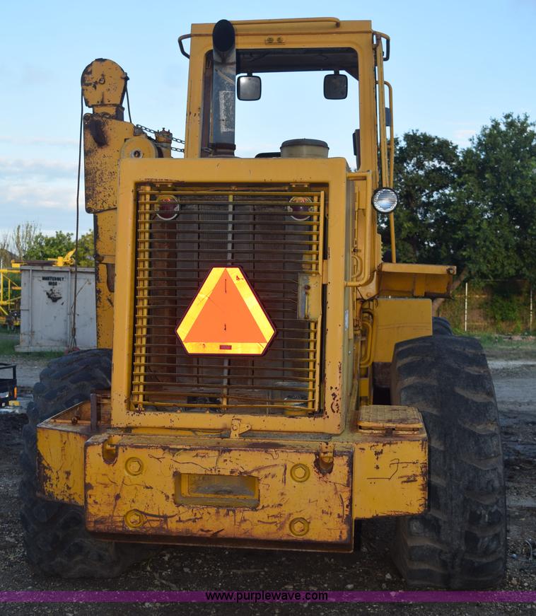 image for item K6066 1985 Caterpillar 936 wheel loader