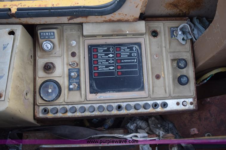 image for item K6066 1985 Caterpillar 936 wheel loader