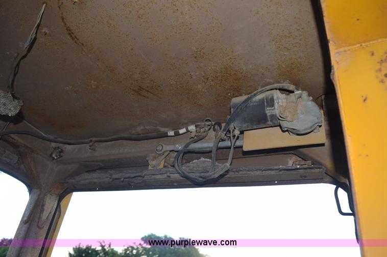 image for item K6066 1985 Caterpillar 936 wheel loader