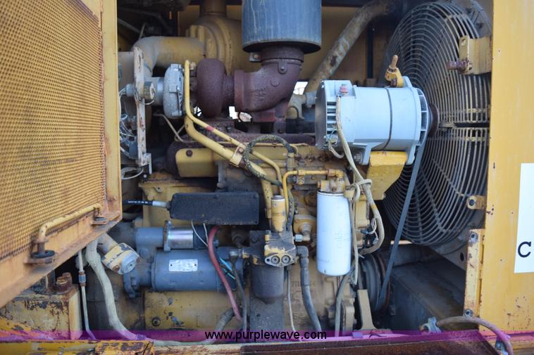 image for item K6066 1985 Caterpillar 936 wheel loader