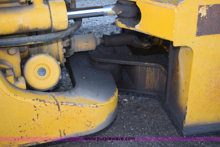 image for item K6066 1985 Caterpillar 936 wheel loader