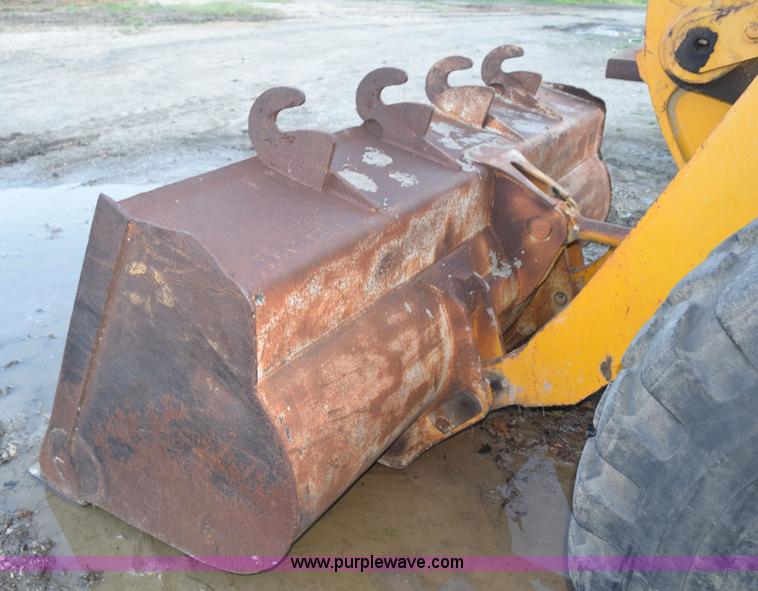image for item K6066 1985 Caterpillar 936 wheel loader