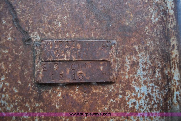 image for item K6066 1985 Caterpillar 936 wheel loader