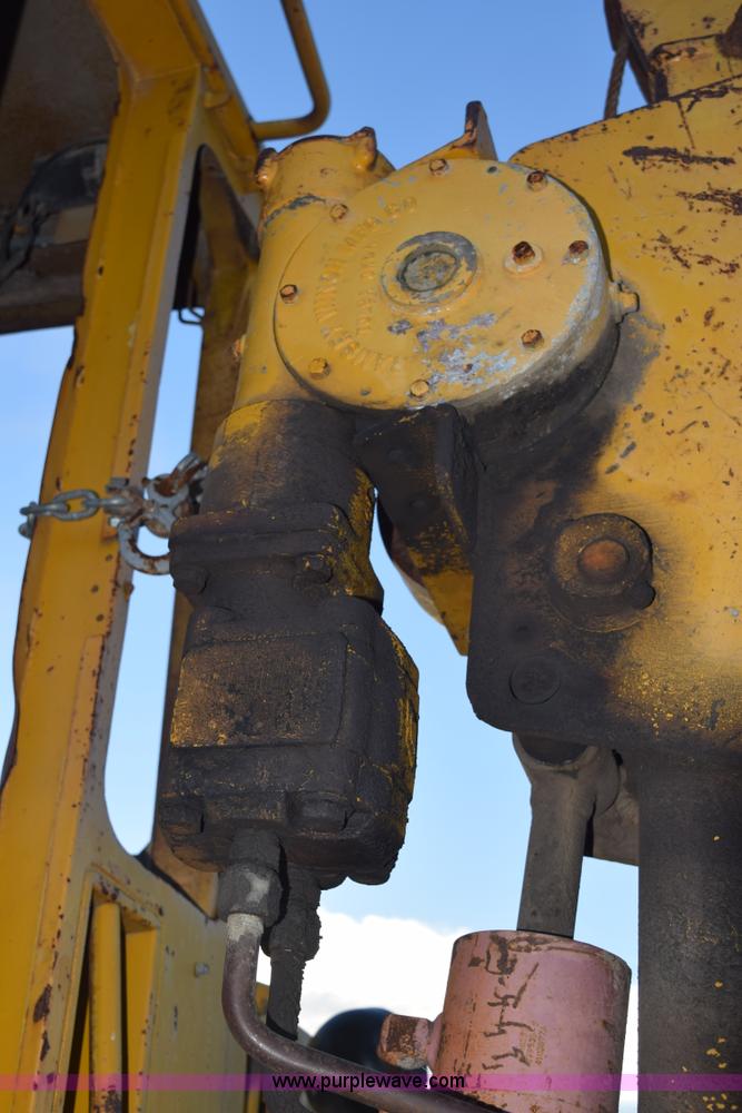 image for item K6066 1985 Caterpillar 936 wheel loader