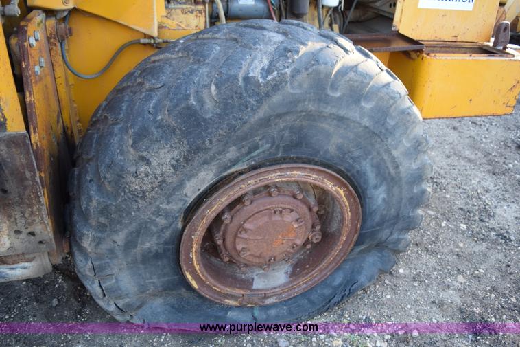 image for item K6066 1985 Caterpillar 936 wheel loader