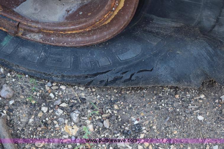 image for item K6066 1985 Caterpillar 936 wheel loader