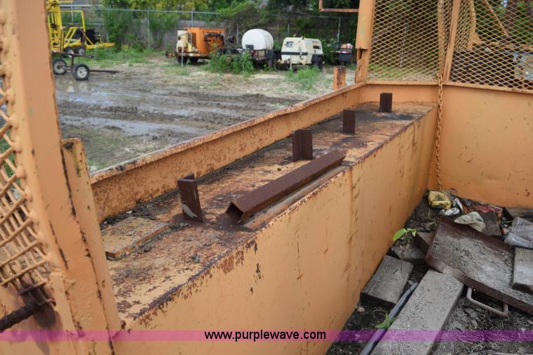 image for item K6067 Apache Rolligon buggy