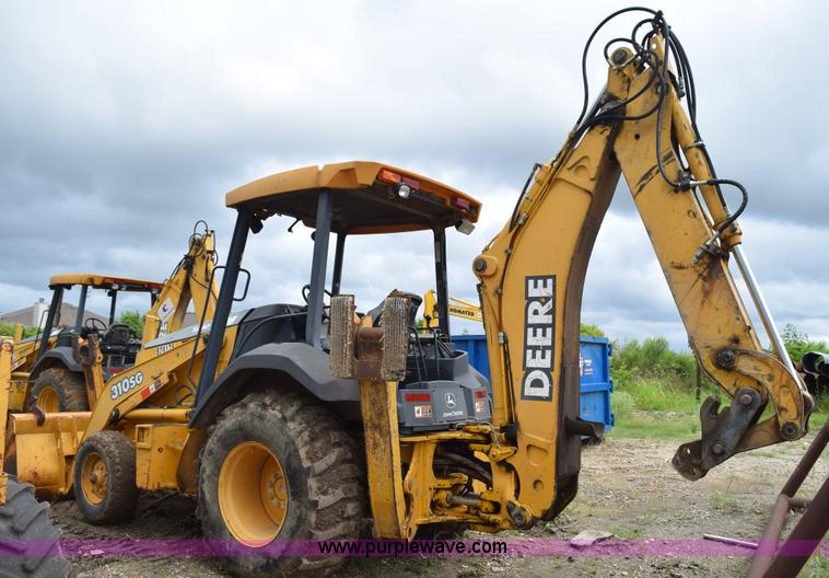 image for item K6068 2002 John Deere 310SG backhoe