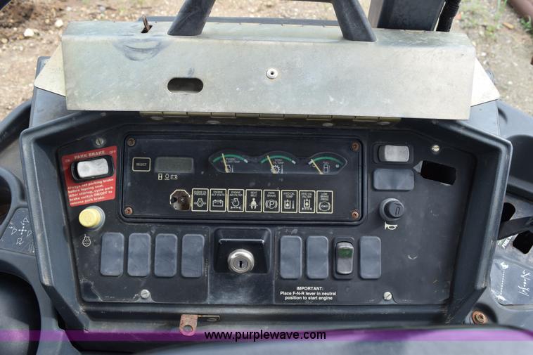 image for item K6068 2002 John Deere 310SG backhoe