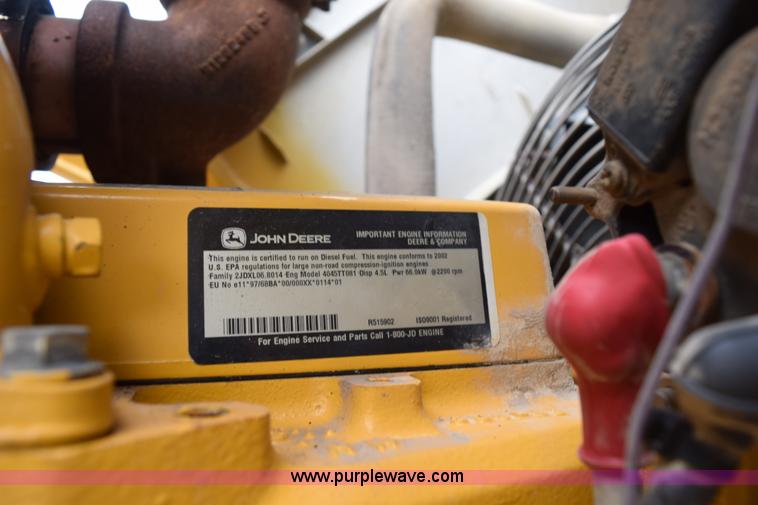 image for item K6068 2002 John Deere 310SG backhoe