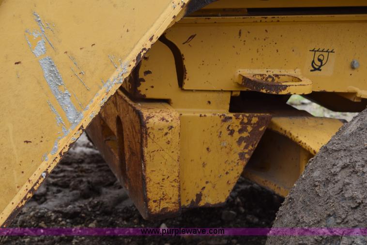 image for item K6068 2002 John Deere 310SG backhoe