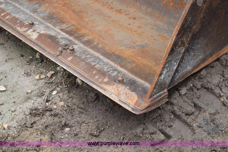 image for item K6068 2002 John Deere 310SG backhoe