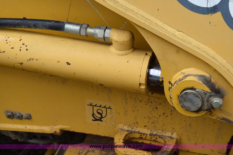 image for item K6068 2002 John Deere 310SG backhoe