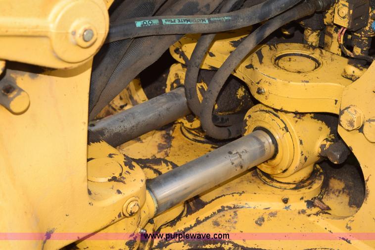 image for item K6068 2002 John Deere 310SG backhoe