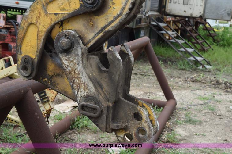 image for item K6068 2002 John Deere 310SG backhoe