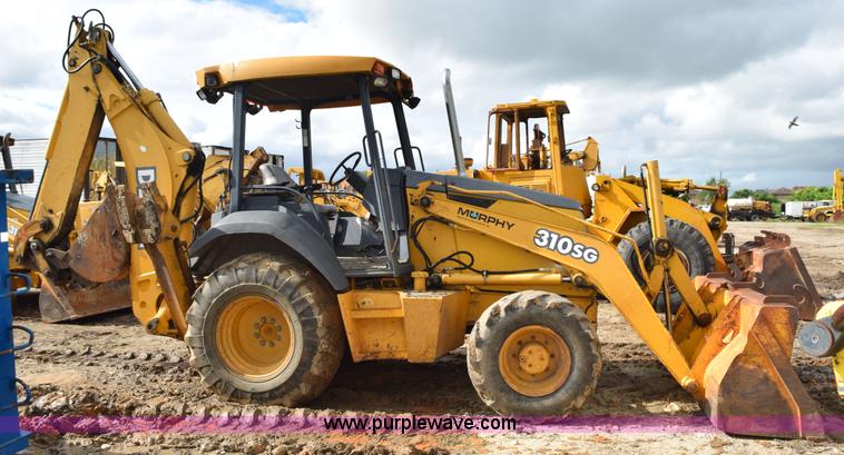 image for item K6069 2005 John Deere 310SG backhoe