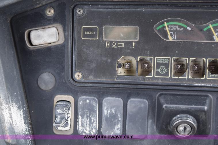 image for item K6069 2005 John Deere 310SG backhoe