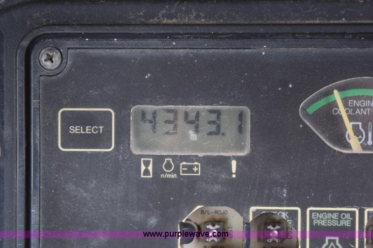 image for item K6069 2005 John Deere 310SG backhoe