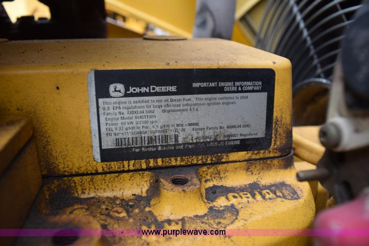 image for item K6069 2005 John Deere 310SG backhoe