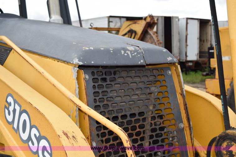 image for item K6069 2005 John Deere 310SG backhoe
