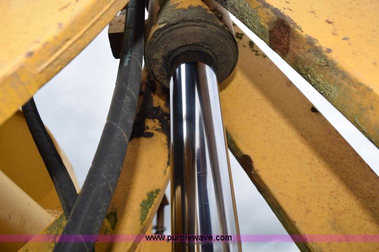 image for item K6069 2005 John Deere 310SG backhoe