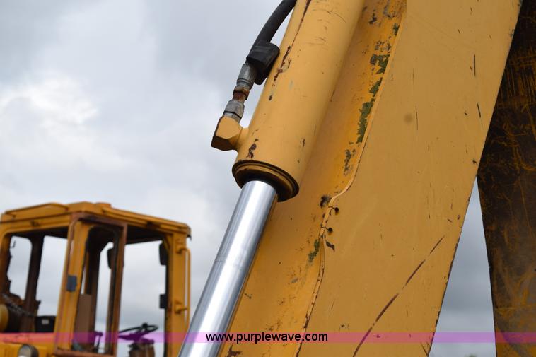 image for item K6069 2005 John Deere 310SG backhoe