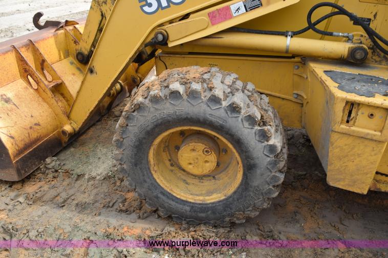 image for item K6069 2005 John Deere 310SG backhoe