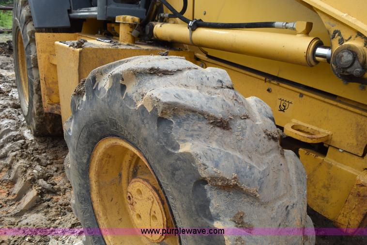 image for item K6069 2005 John Deere 310SG backhoe