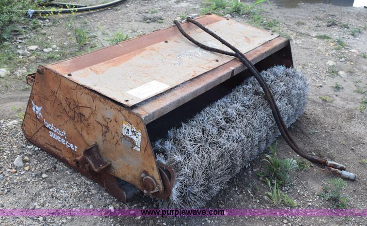image for item K6070 Bobcat Sweeper 60 skid steer broom