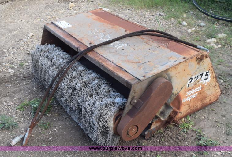 image for item K6070 Bobcat Sweeper 60 skid steer broom