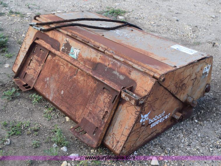 image for item K6070 Bobcat Sweeper 60 skid steer broom