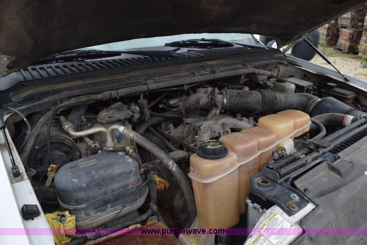 image for item K6073 1999 Ford F450 flatbed truck