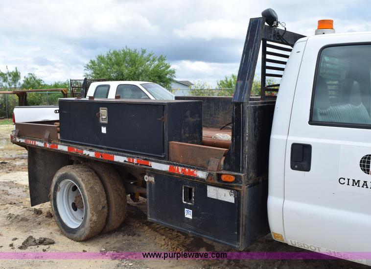 image for item K6073 1999 Ford F450 flatbed truck