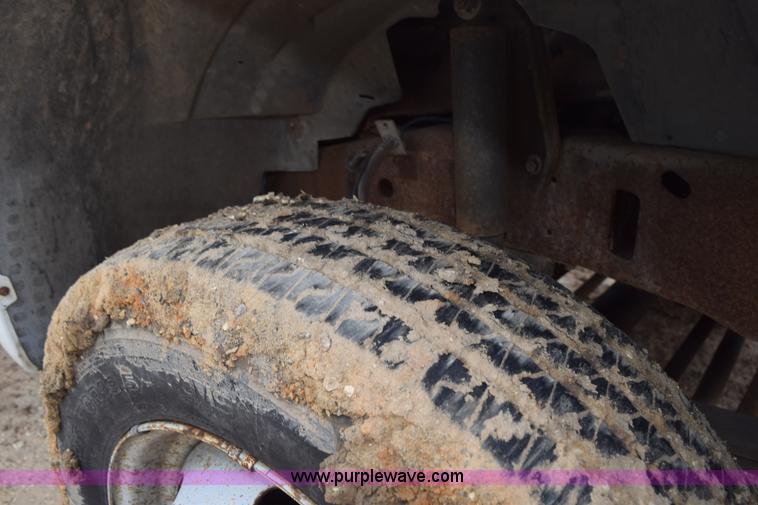 image for item K6073 1999 Ford F450 flatbed truck