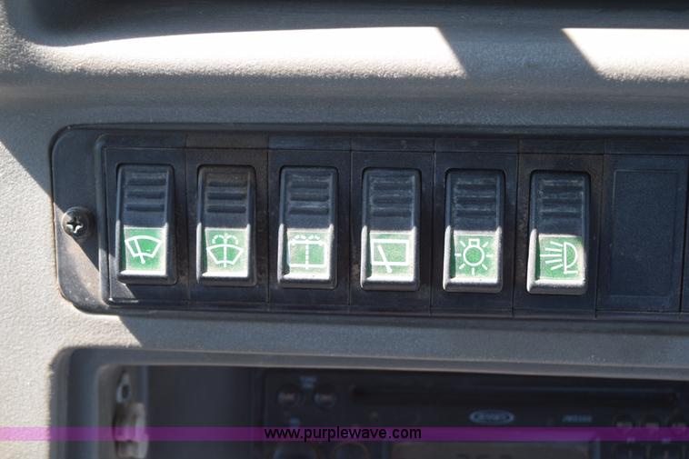 image for item K6095 2005 Case 1850K dozer