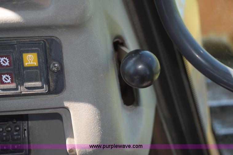 image for item K6095 2005 Case 1850K dozer