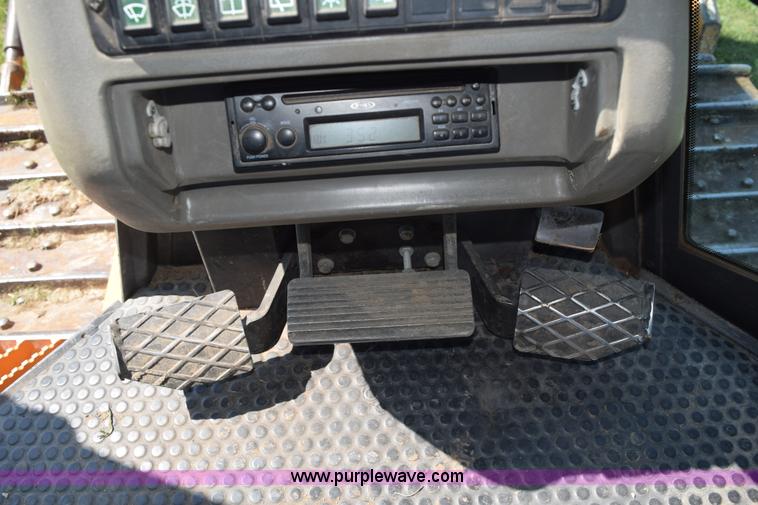 image for item K6095 2005 Case 1850K dozer